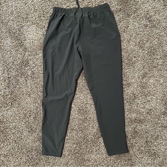 Gymshark men’s joggers size medium - Picture 3 of 9